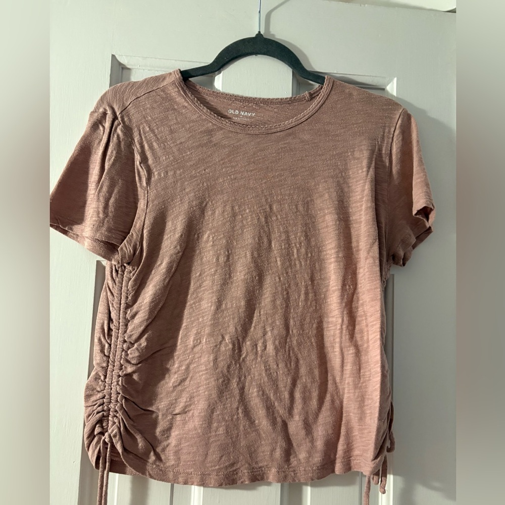 Old Navy Ruched Side Tee in Dusty Rose